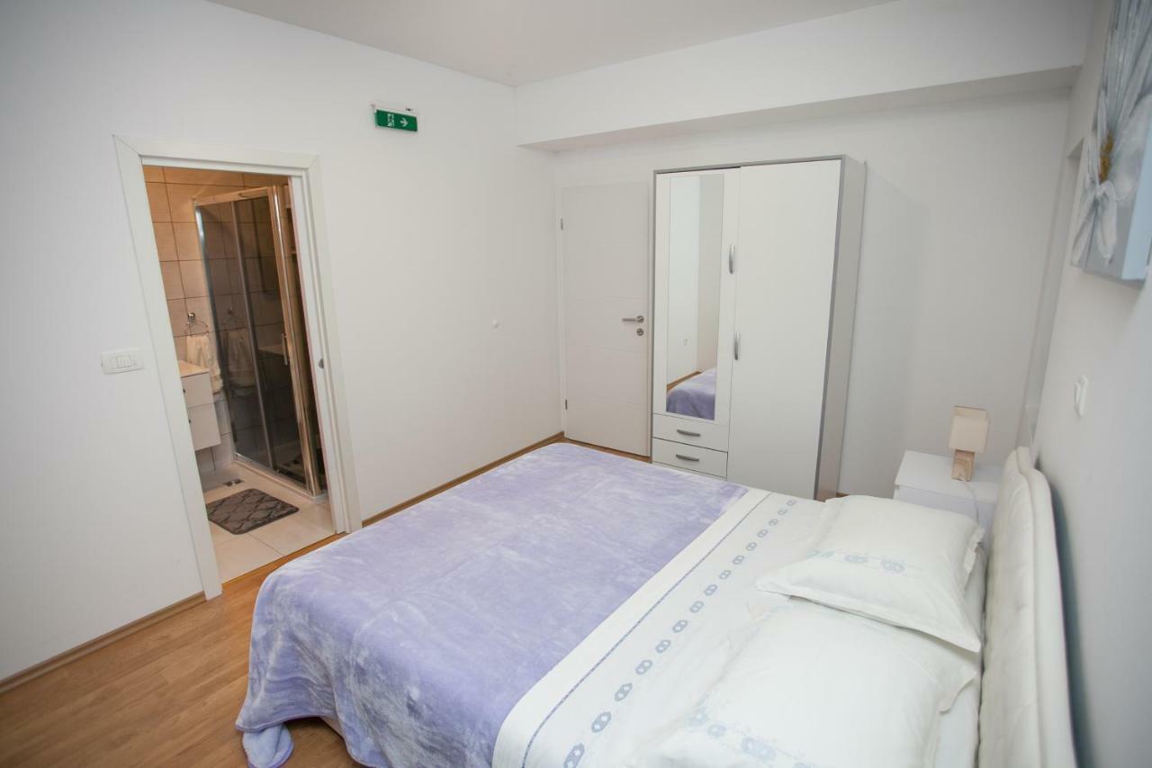 Villa Zrinka **** Svinisce Buitenkant foto